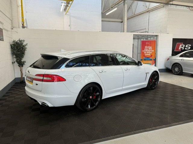Jaguar XF 2014 3.0D S V6 Portfolio Sportbrake Aut SJ14KZB White #3