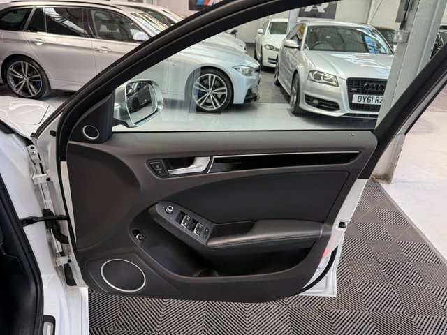 Audi S4 3.0 Tfsi V6 Black Blue #15