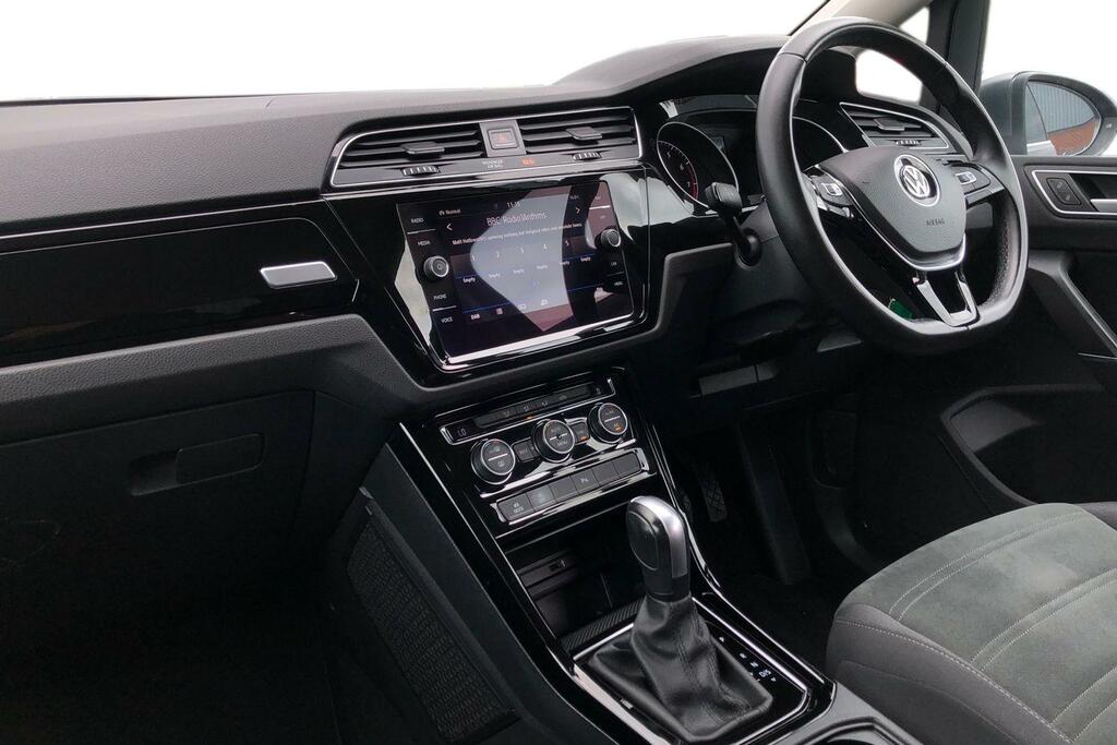 Volkswagen Touran 1.5 Tsi Evo Sel Dsg Grey #4