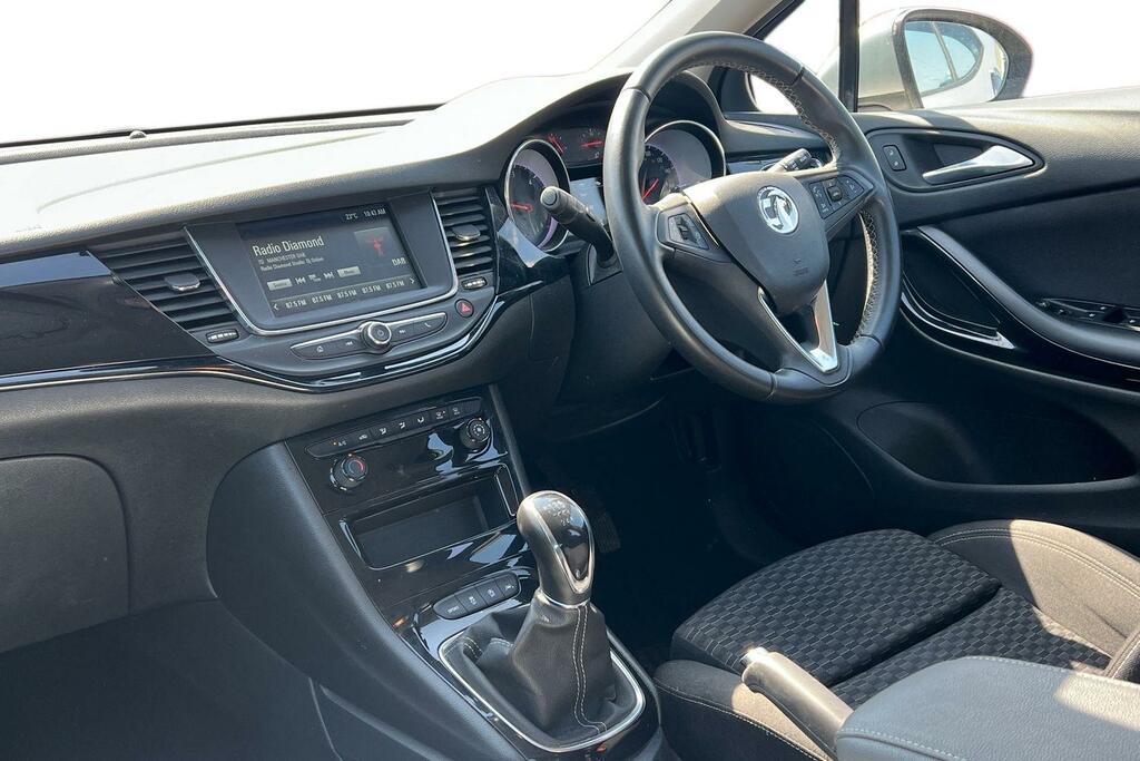 Vauxhall Astra 1.6 Cdti 16V 136 Sri DA69YJM Silver #4