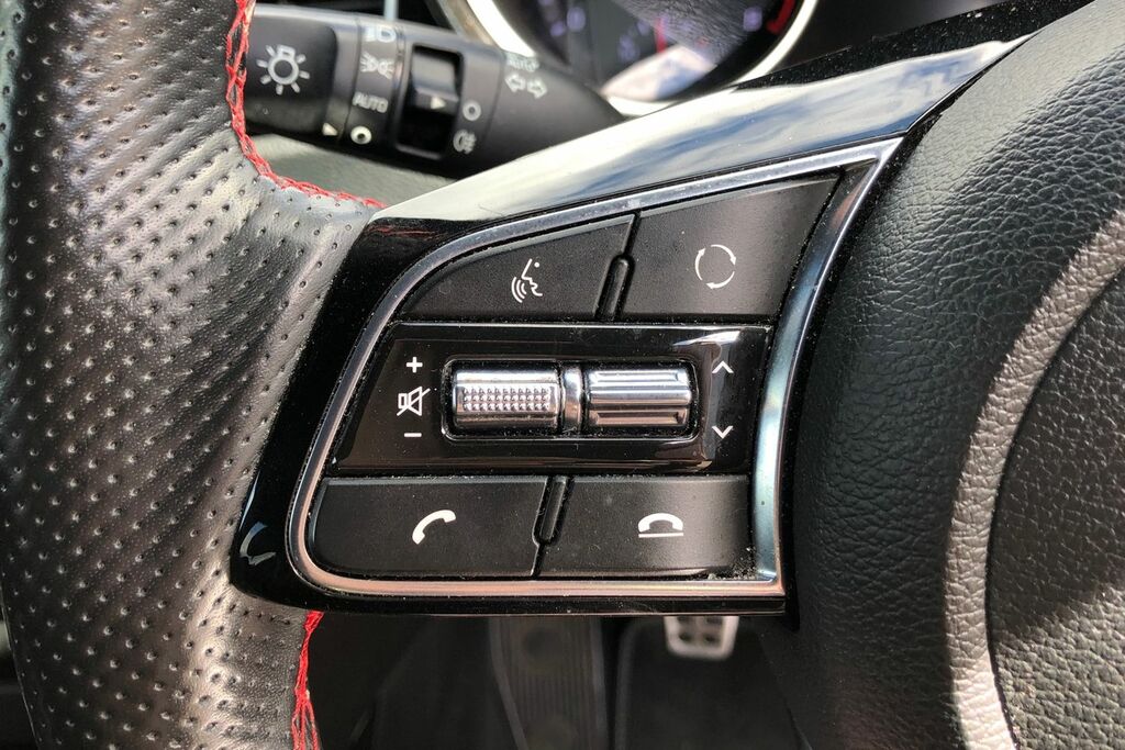 Kia Ceed 1.6T Gdi Isg Gt White #6