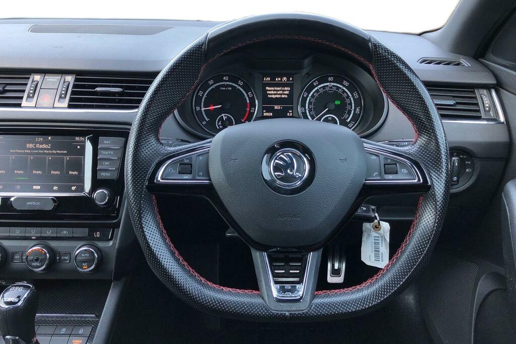 Skoda Octavia 2.0 Tsi Vrs Dsg Red #5