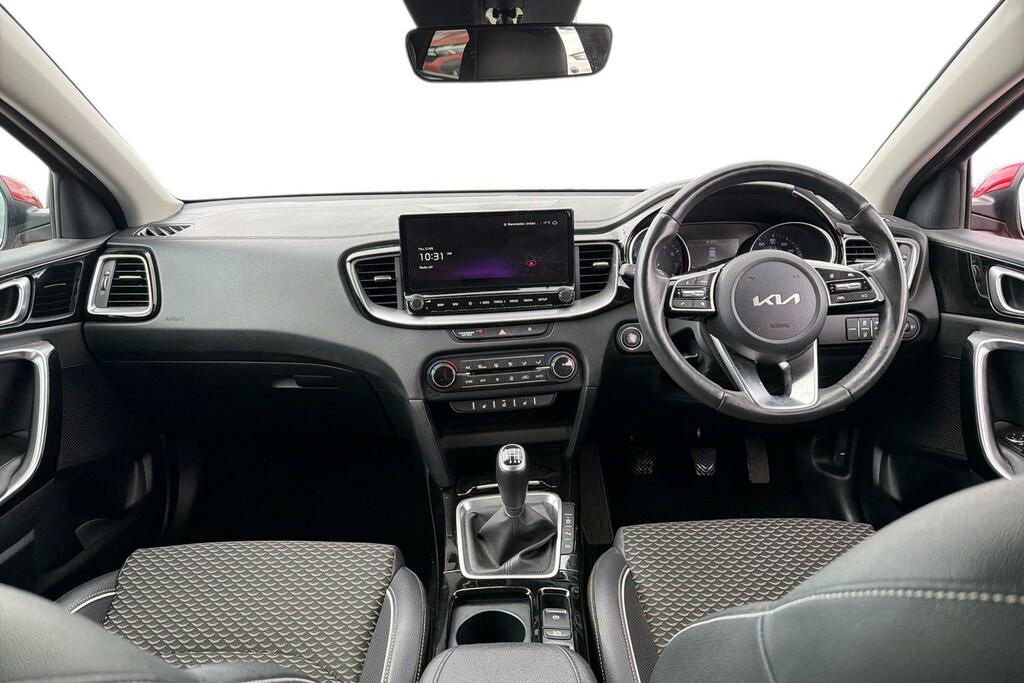 Kia Ceed 1.5T Gdi Isg 3 YC73HZM Red #3