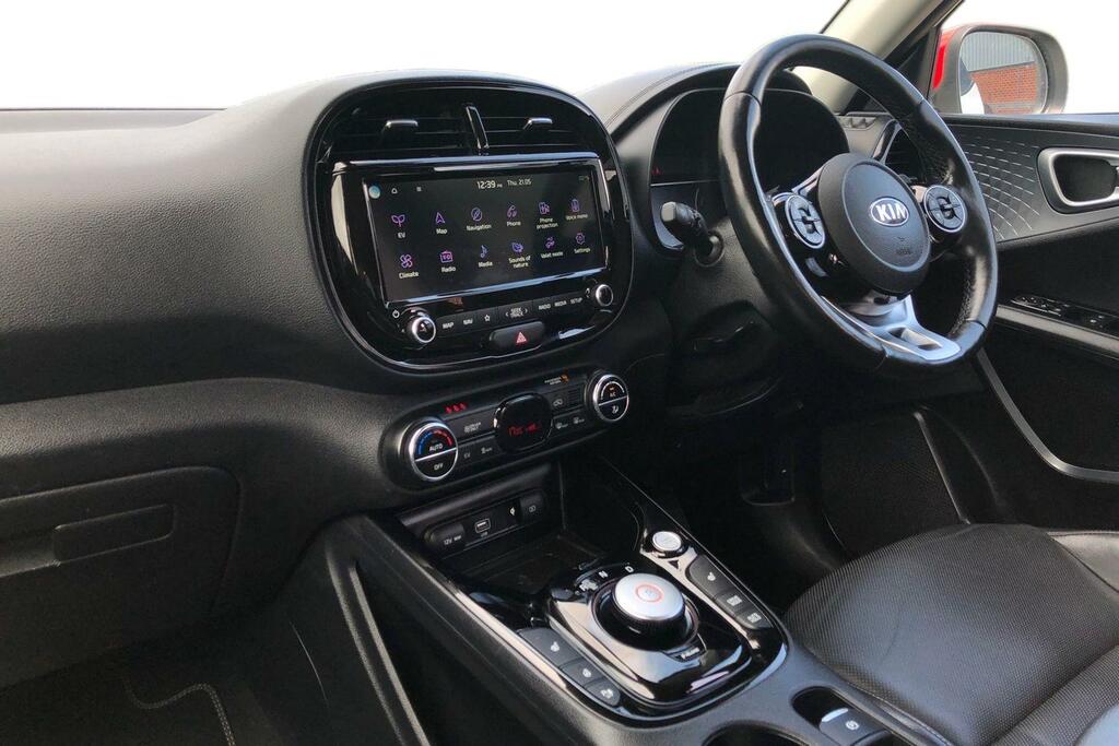 Kia Soul 150Kw First Edition 64Kwh White #4