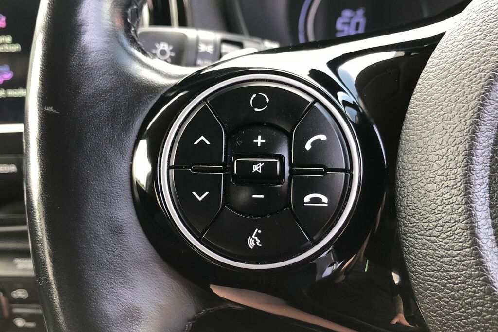 Kia Soul 150Kw First Edition 64Kwh White #6