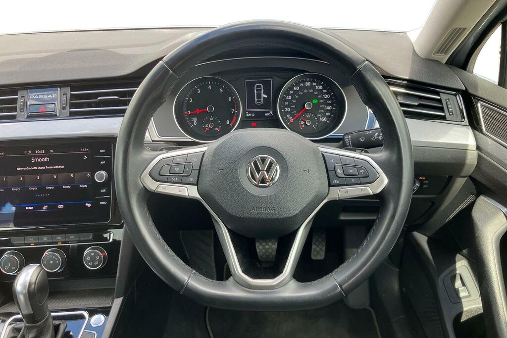 Volkswagen Passat 1.5 Tsi Evo Se Nav Dsg Silver #5