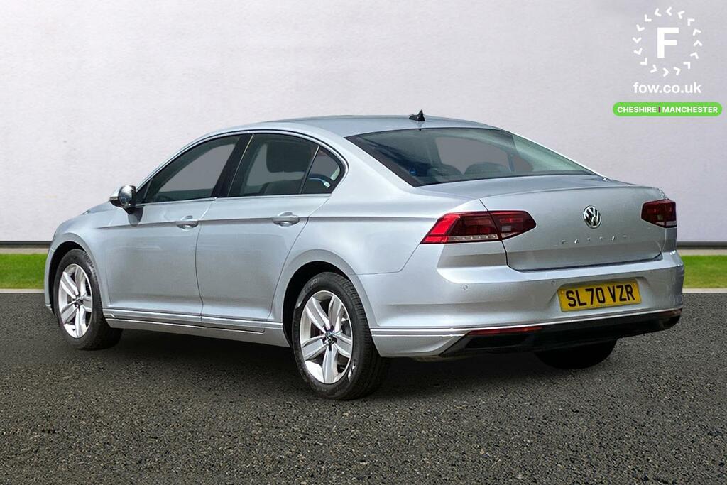 Volkswagen Passat 1.5 Tsi Evo Se Nav Dsg Silver #2