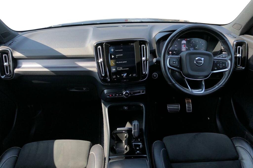 Volvo XC40 1.5 T3 163 R Design Pro Geartronic YR70XRZ Black #3