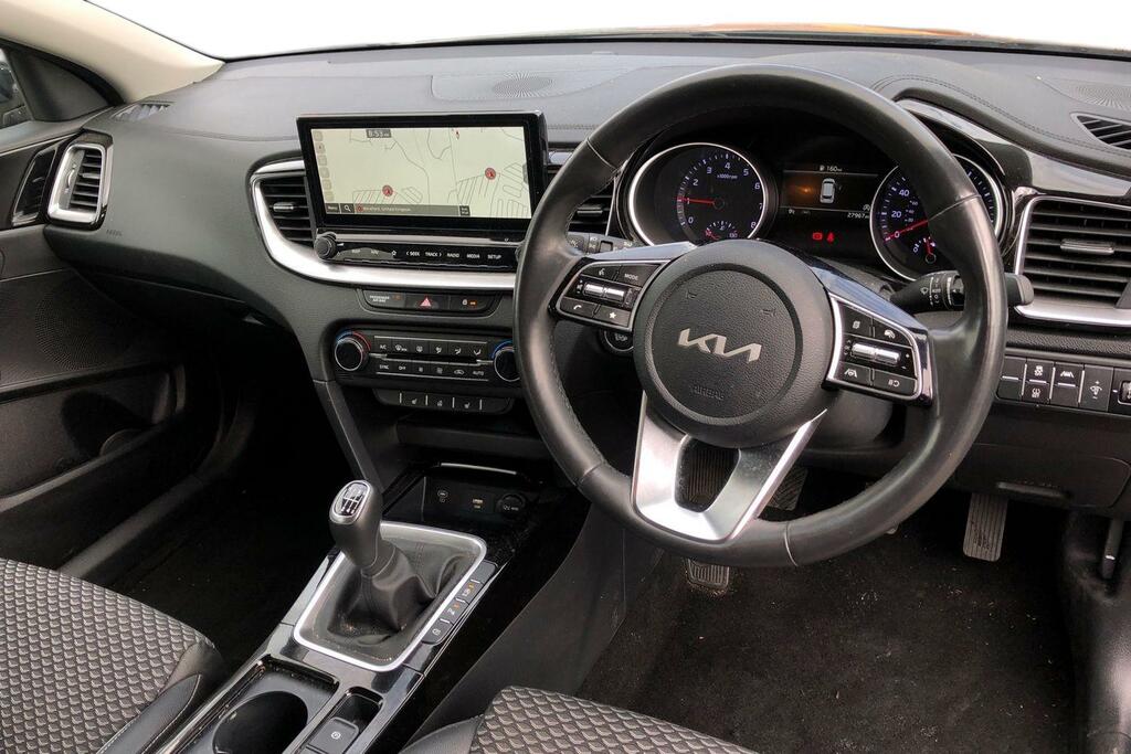 Kia Ceed 1.5T Gdi Isg 3 AO73ZFX Black #3