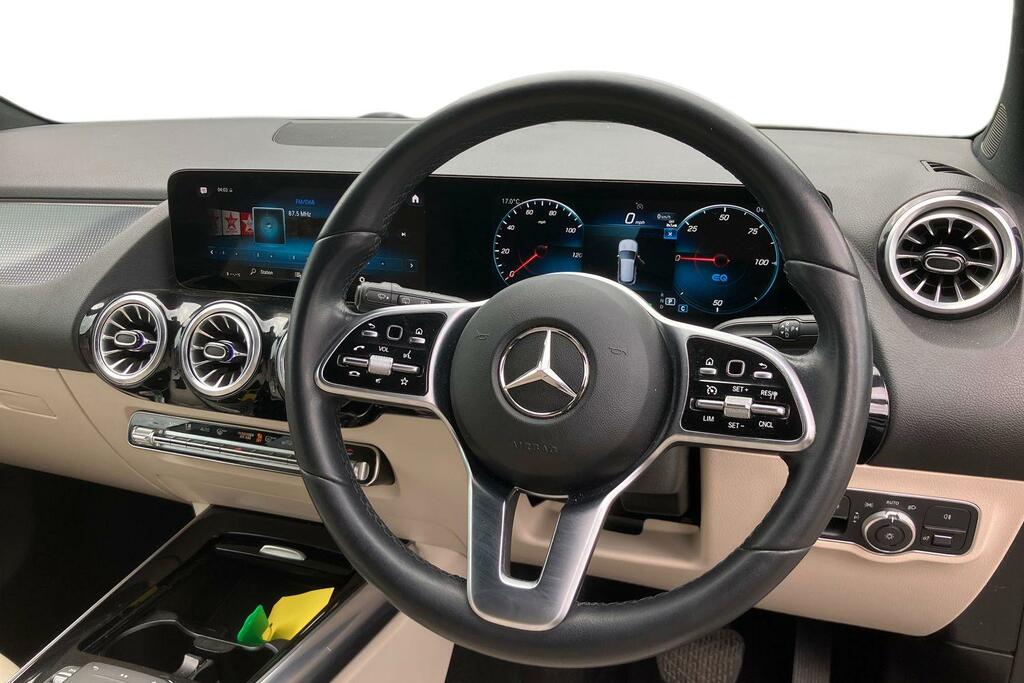 Mercedes-Benz EQA Eqa 250 140Kw Sport 70.5Kwh GV72PPY White #3