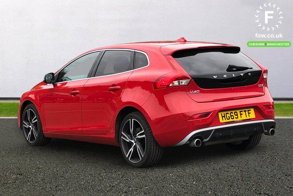 Volvo V40 T2 122 R Design Edition Red #2