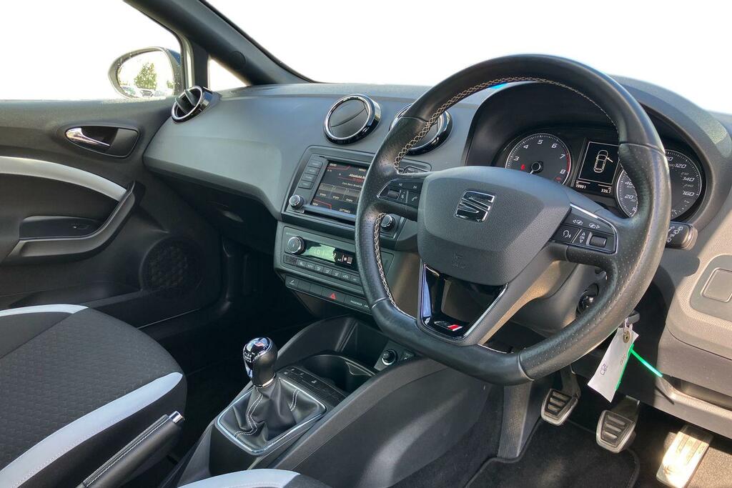 Seat Ibiza 1.8 Tsi Cupra Black KF16OZO White #3