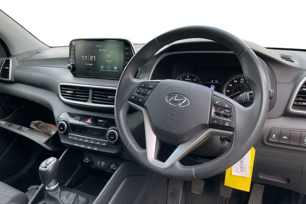 Hyundai Tucson 1.6 Crdi 48V Mhd Se Nav 2Wd White #3