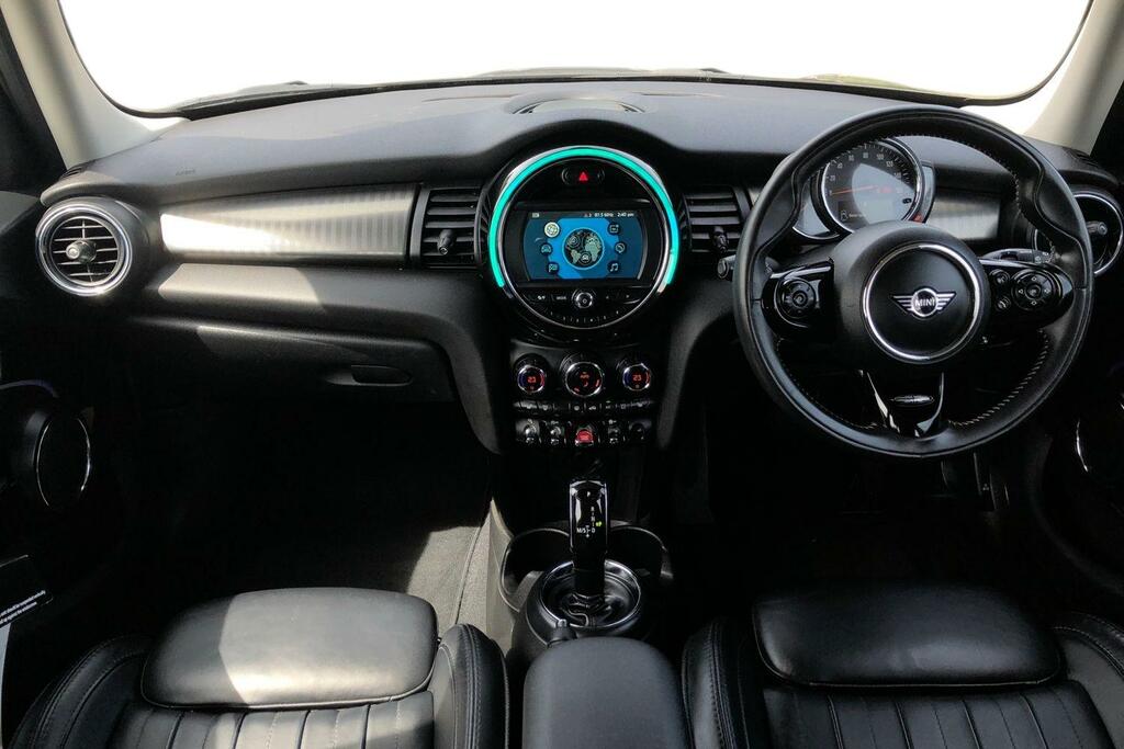 Mini Hatch 1.5 Cooper Exclusive II Comfortnav Pck YD68DPP Silver #3