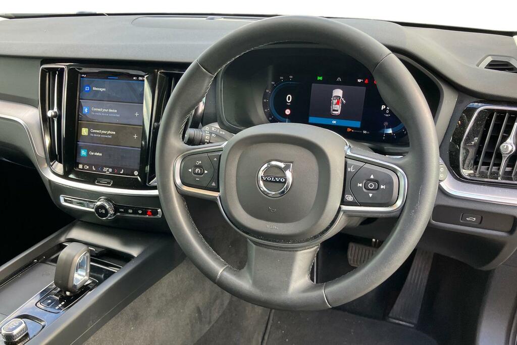 Volvo V60 2.0 B3p Core 7 Speed Black #3
