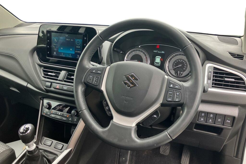 Suzuki S Cross 1.4 Boosterjet 48V Hybrid Motion YK73LSZ White #3