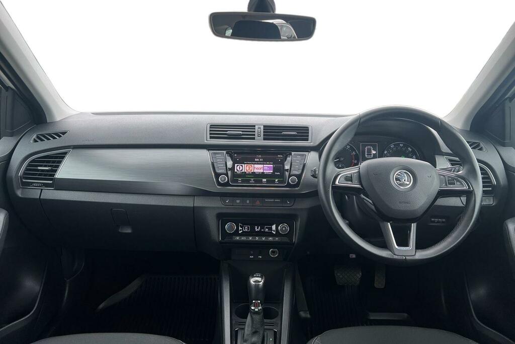 Skoda Fabia 1.2 Tsi Se L Dsg White #3