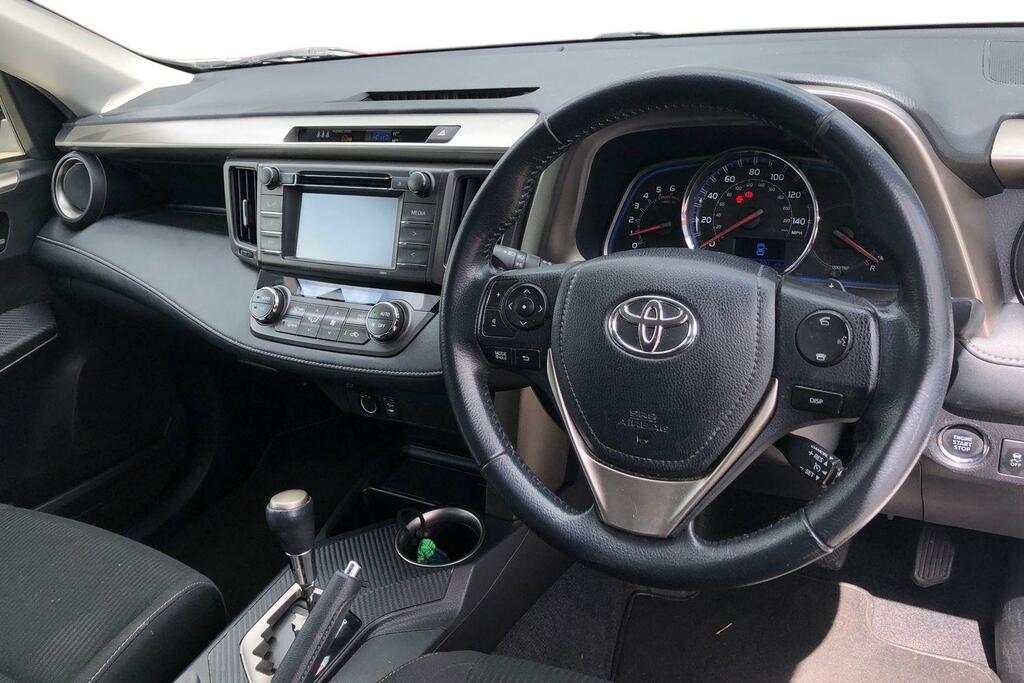Toyota Rav 4 2.2 D-cat Icon White #3