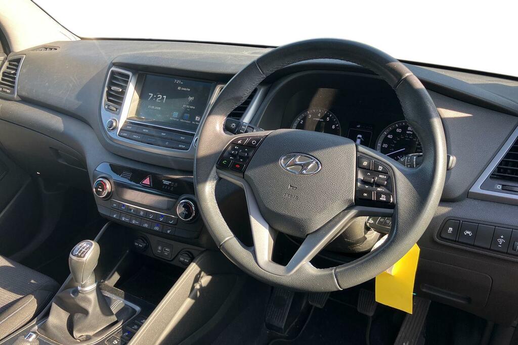 Hyundai Tucson 1.6 Gdi Blue Drive Se Nav 2Wd KGZ1136 Blue #3