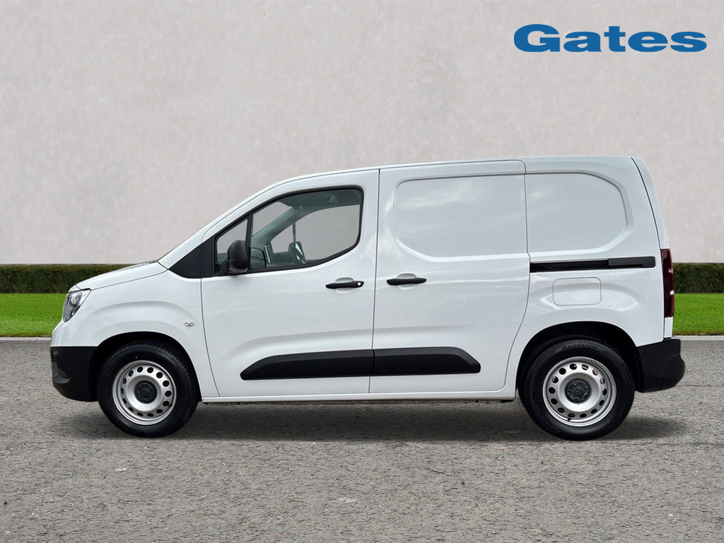 Vauxhall Combo-e Life 2300 Prime 100Kw 50Kwh GV72WVD White #4