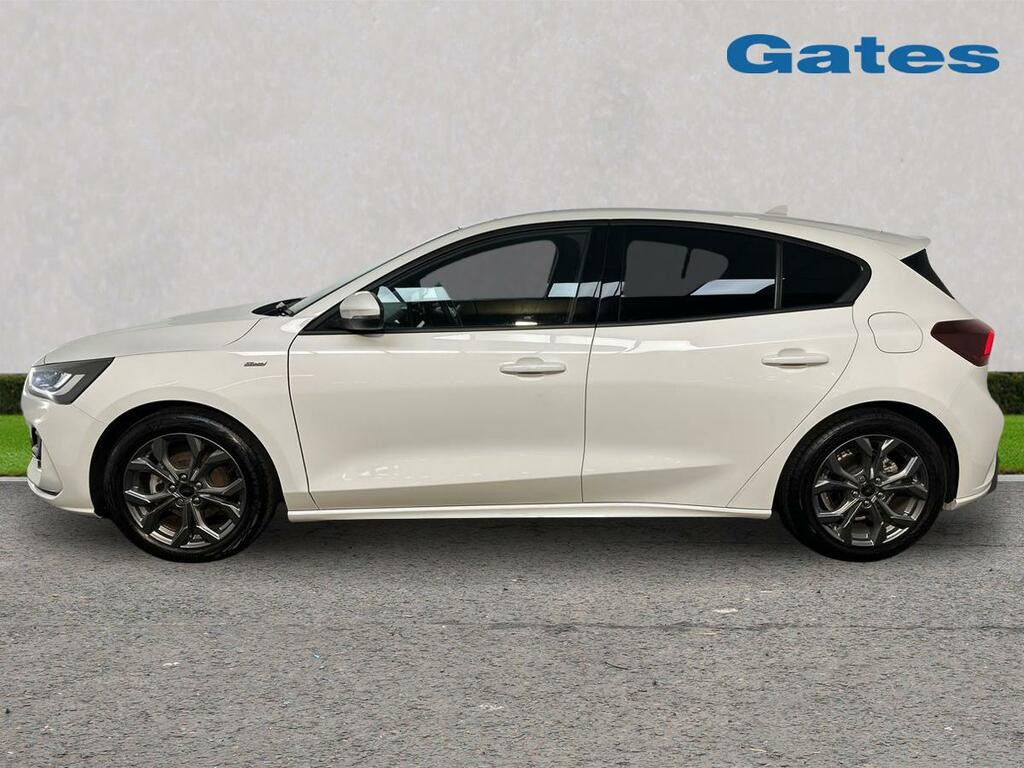 Ford Focus St-line 1.0 125Ps EN23JUY White #4