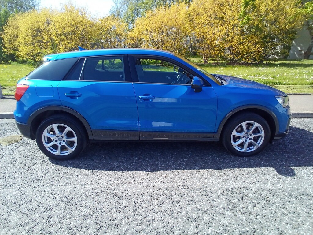 Audi Q2 Suv 1.4 Tfsi Cod Sport 201818 Blue #4