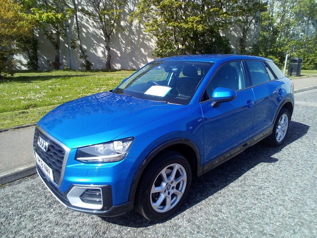 Audi Q2 Suv 1.4 Tfsi Cod Sport 201818 Blue #3