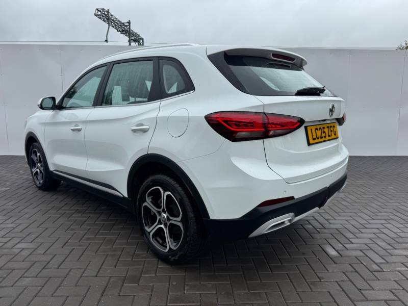 MG ZS 1.5 Hybrid Se LC25ZFG White #5