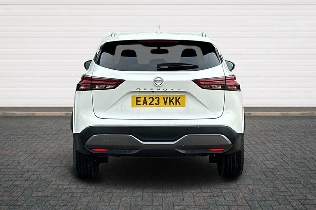 Nissan Qashqai Dig-t Mhev N-connecta Suv EA23VKK White #4