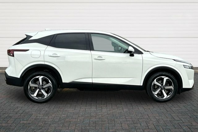 Nissan Qashqai Dig-t Mhev N-connecta Suv EA23VKK White #2