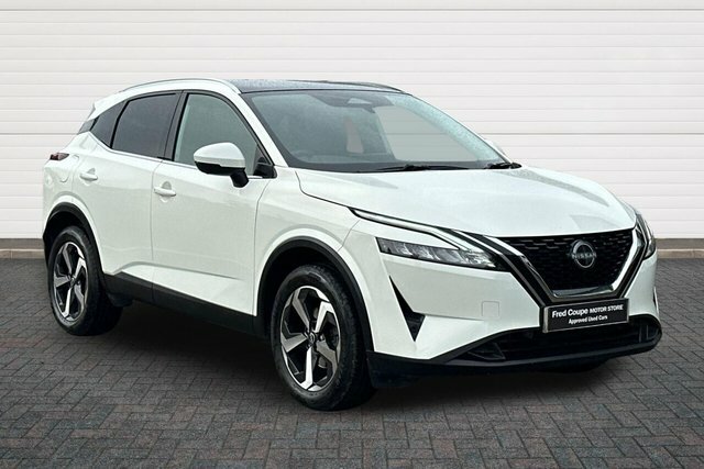 Nissan Qashqai Dig-t Mhev N-connecta Suv White