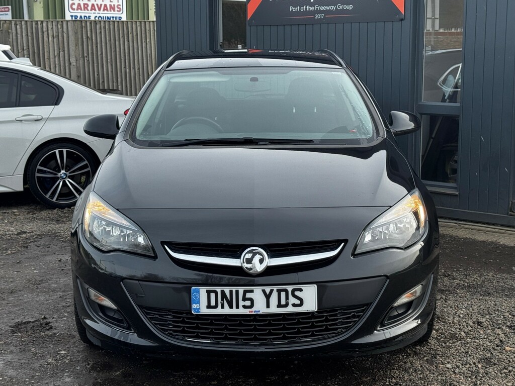 Vauxhall Astra Estate 1.6 Cdti Ecoflex Tech Line Sports Tourer Black #3