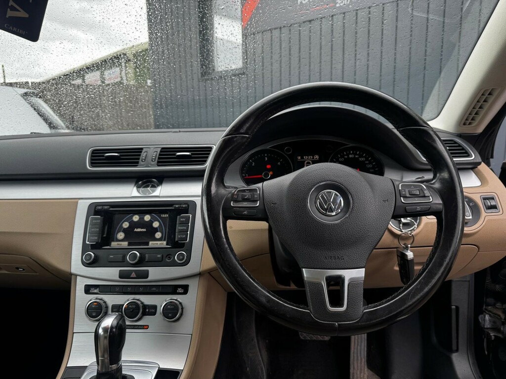Volkswagen CC Saloon Black #8