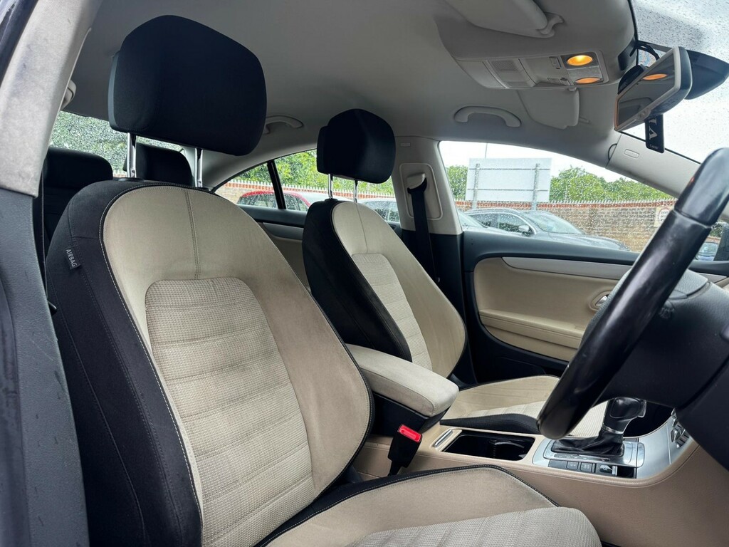 Volkswagen CC Saloon Black #7