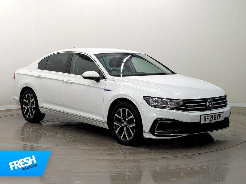 Volkswagen Passat Tsi Gte White