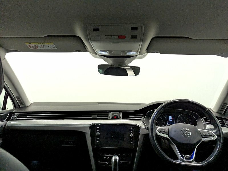 Volkswagen Passat Tsi Gte RF21BYP White #3