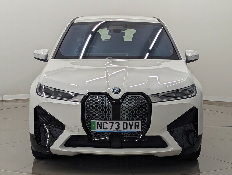 BMW iX 40 M Sport NC73DVR White #5