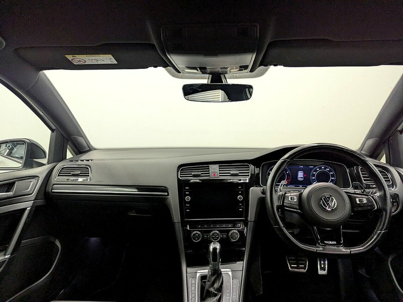 Volkswagen Golf Tsi R PL67FSJ White #3