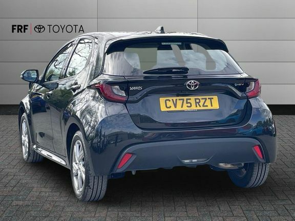 Toyota Yaris Icon Black #4