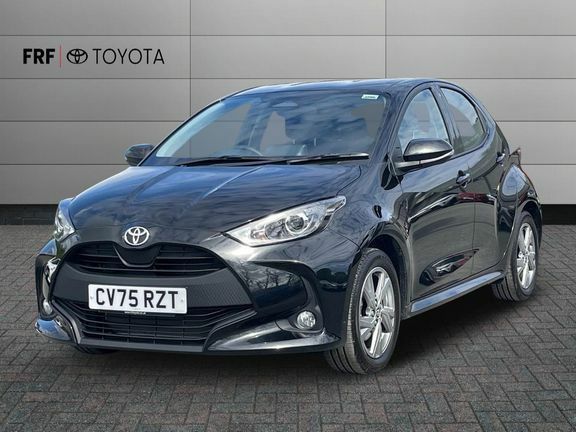 Toyota Yaris Icon Black #3