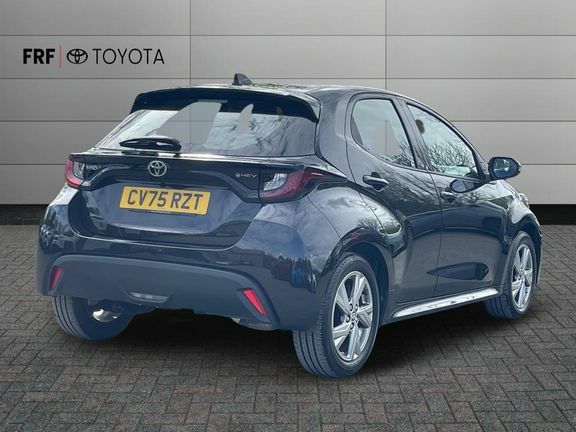 Toyota Yaris Icon Black #2