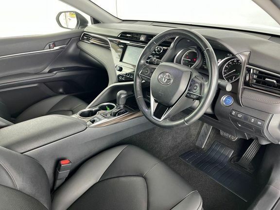 Toyota Camry Excel Black #12