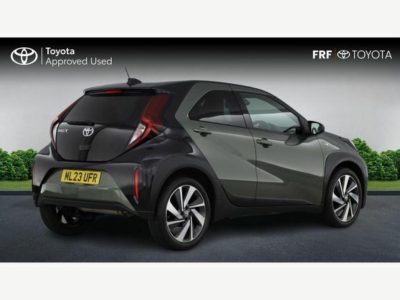Toyota Aygo X Edge Manual ML23UFR Green #2