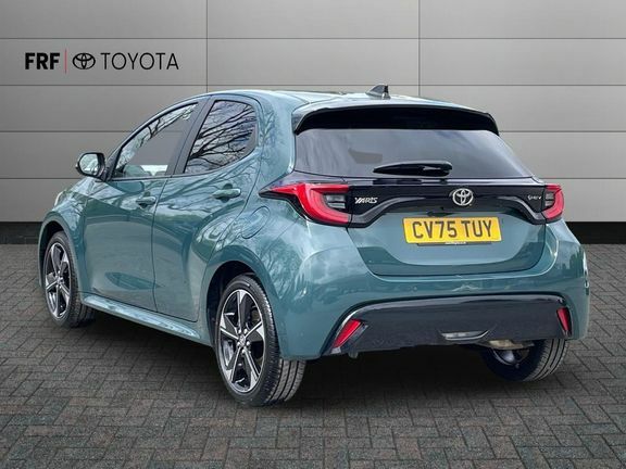 Toyota Yaris Excel Green #4