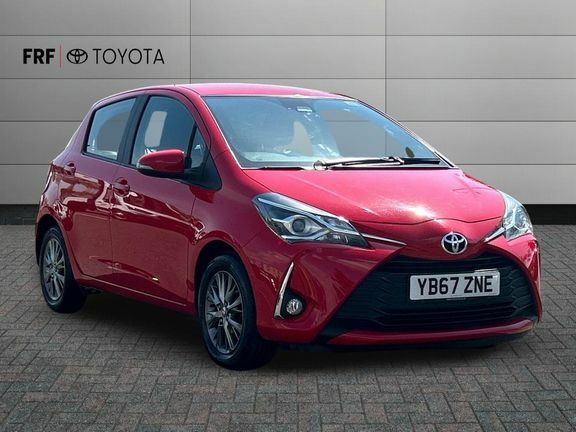 Toyota Yaris 1.5 Icon Red
