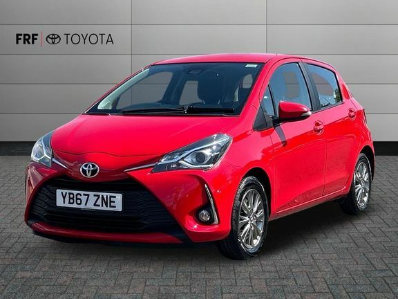 Toyota Yaris 1.5 Icon Red #3