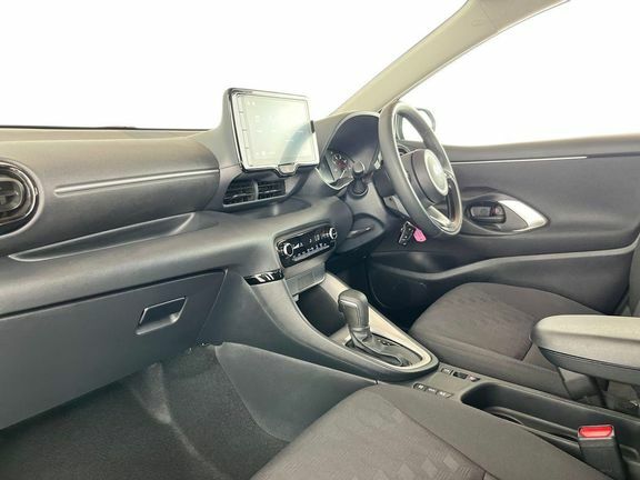 Toyota Yaris Icon CP75HLA Black #5