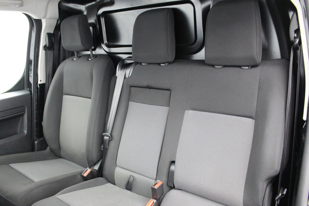 Vauxhall Vivaro 2.0 Turbo D Pro XL Lwb Euro 6 145 Ps DS74OWR Black #6