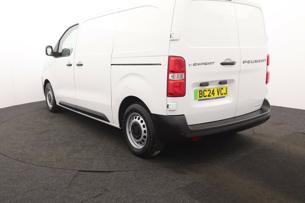 Peugeot E-Expert L1 100Kw 75Kwh Professional Standard Mwb 7.4Kw Ch White #3