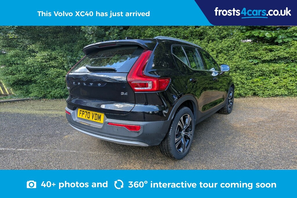 Volvo XC40 2.0 B4p Mild Hybrid Inscription Pro Black #2
